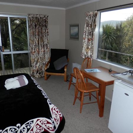 Papatowai Kereru Cabin Exterior photo